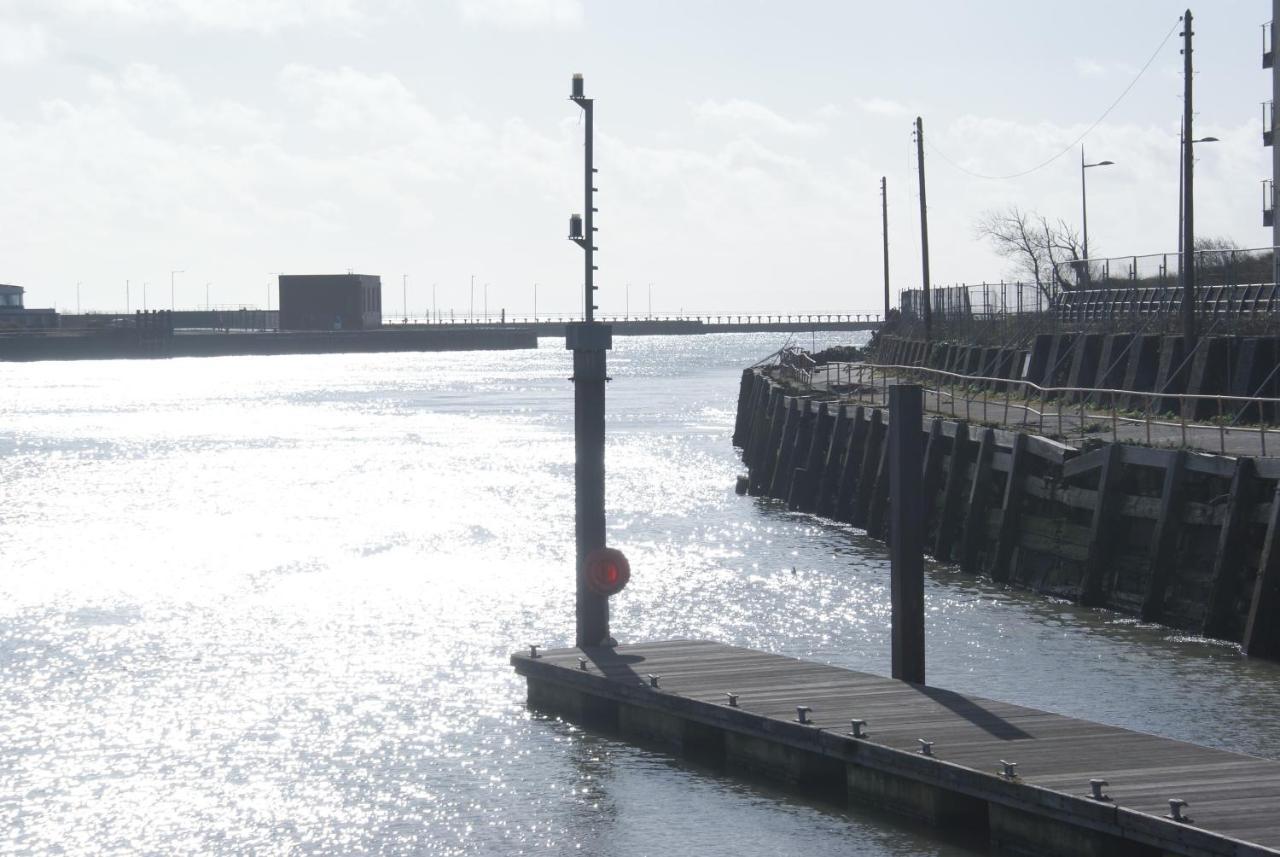 Coastal City Rooms - Waterfront Swansea Kültér fotó